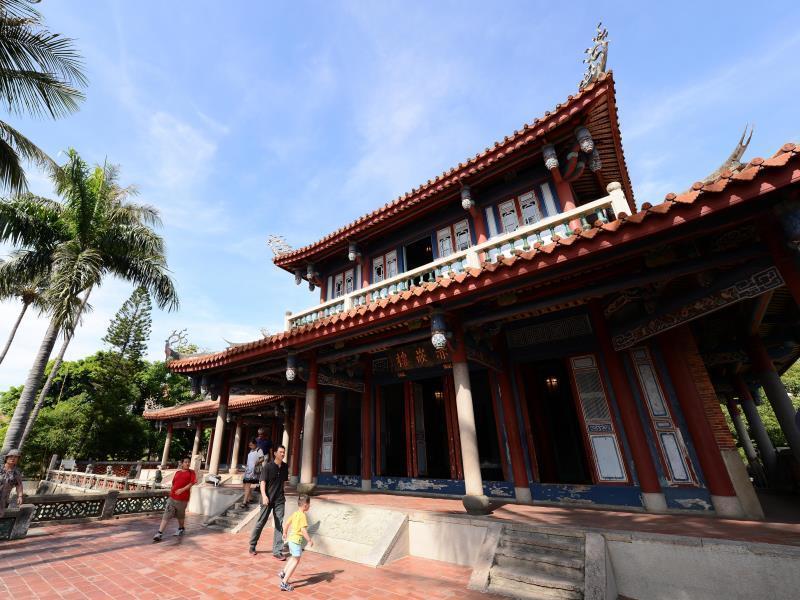 Ing Wang Hotel Tainan Exteriör bild