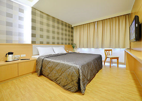 Ing Wang Hotel Tainan Exteriör bild
