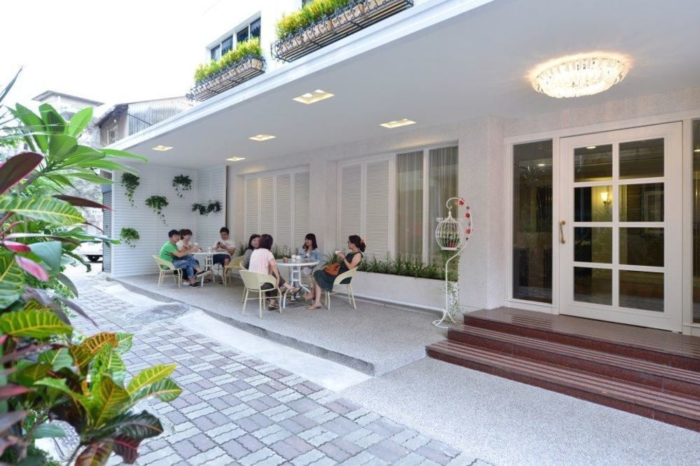 Ing Wang Hotel Tainan Exteriör bild